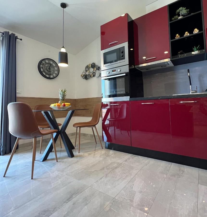 Apartmani Omrcen Baska Voda Exterior photo