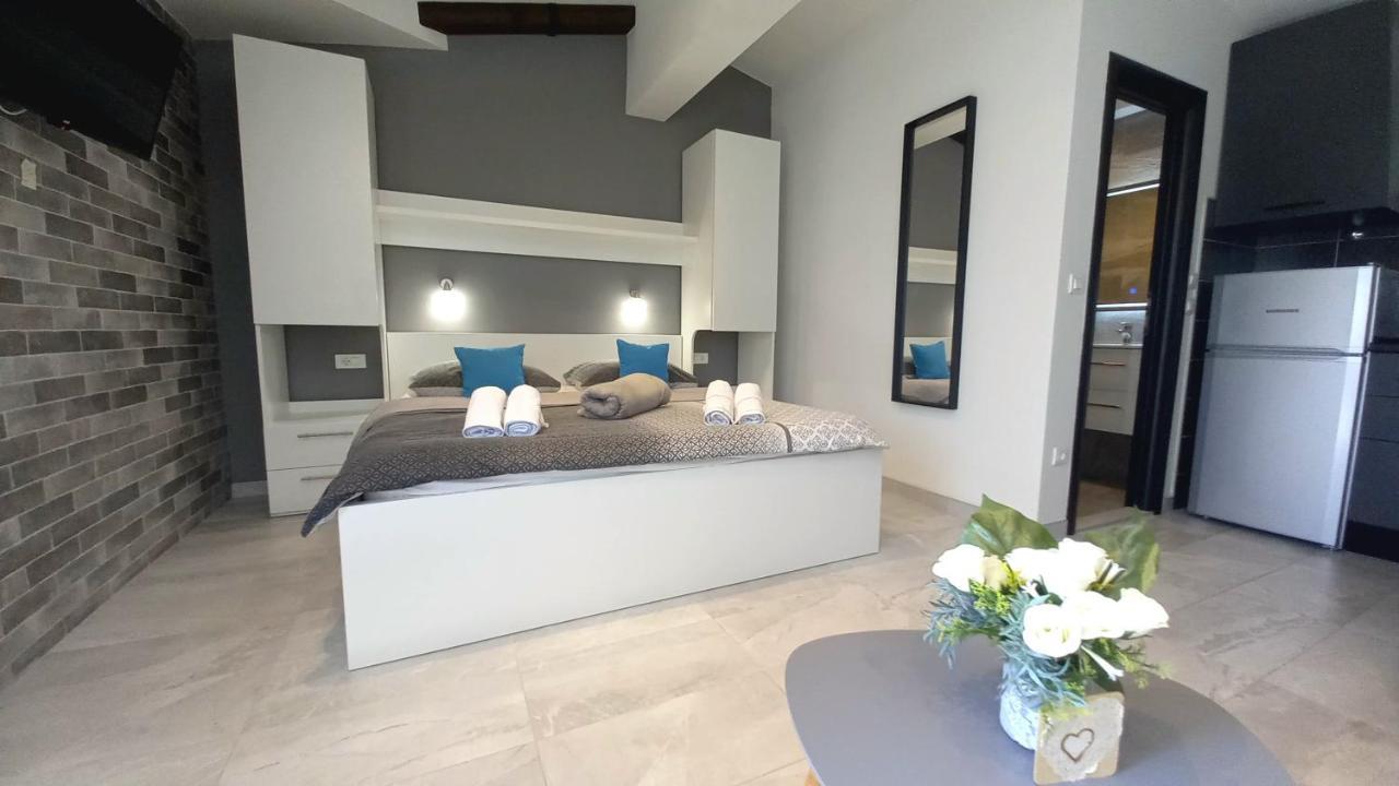 Apartmani Omrcen Baska Voda Exterior photo