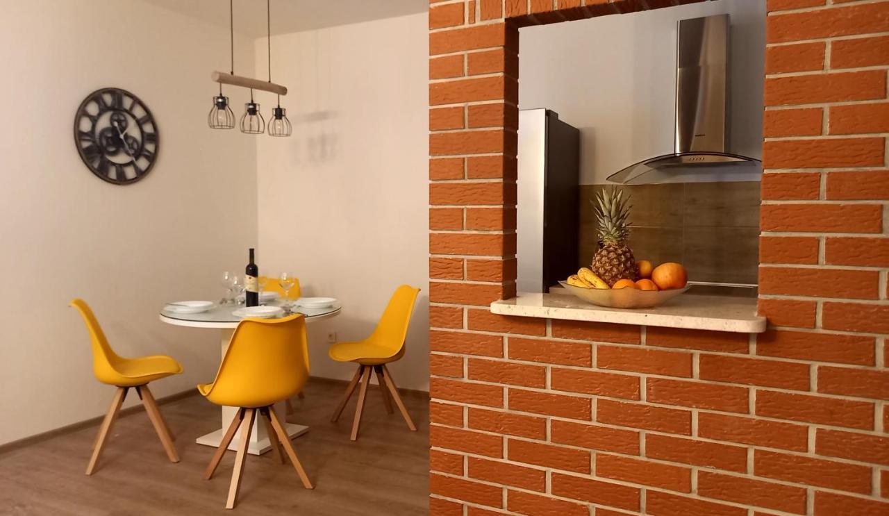 Apartmani Omrcen Baska Voda Exterior photo