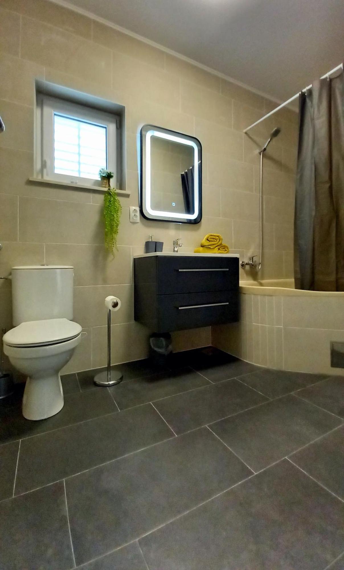 Apartmani Omrcen Baska Voda Room photo
